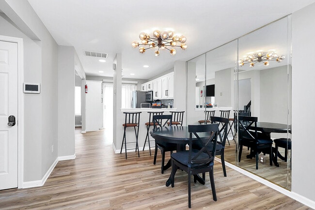 Photo - 5953 Prescott Ct Townhome