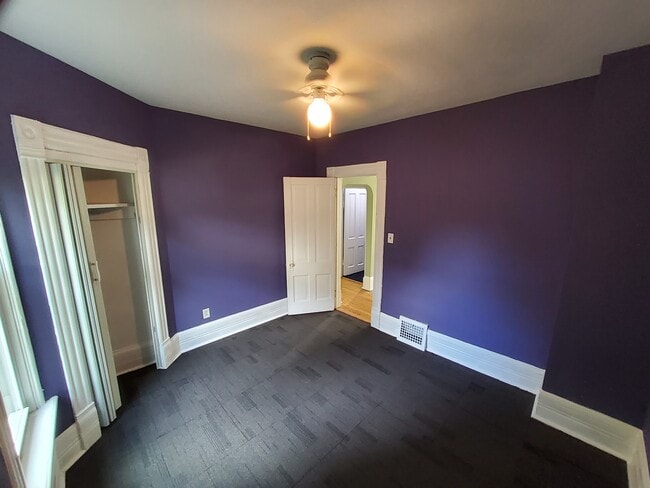 1134 N 44th St Unit Lower