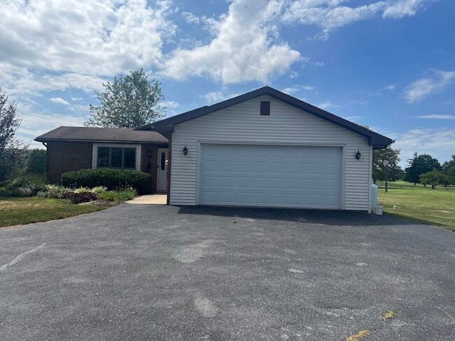 Photo - 169 Hallman Rd