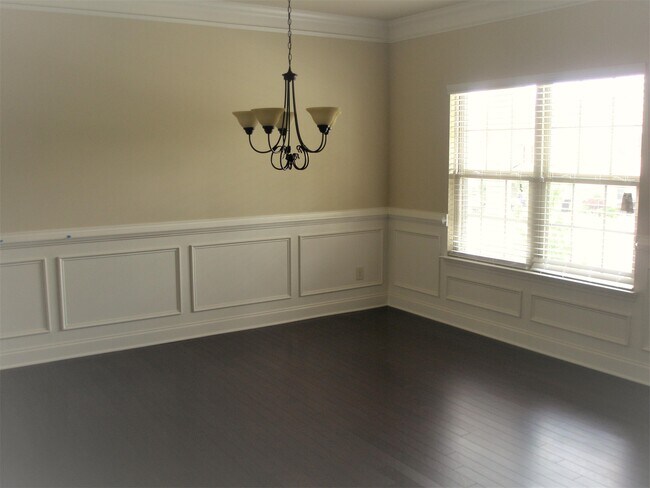 Photo - 3645 Fallen Oak Ln