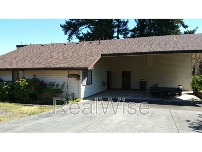 Building Photo - 7730 SW Eaker Pl