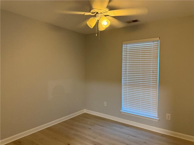 Photo - 4209 Zephyrhills Dr House