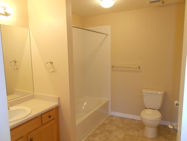 Photo - 2450 Windrow Dr Unit E101