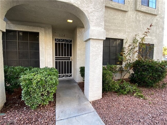 Photo - 4872 Nara Vista Way Unit 104