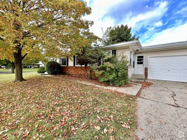 Building Photo - Dawes 1743/1745 Unit 1745 Rental