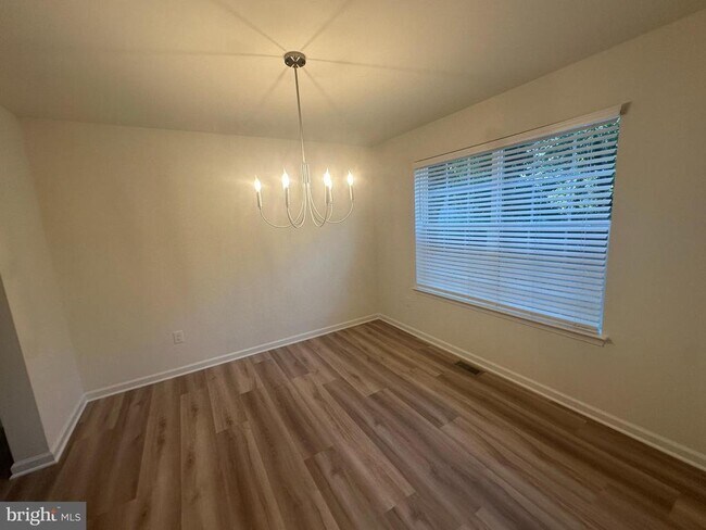 Photo - 369 Minck Ave