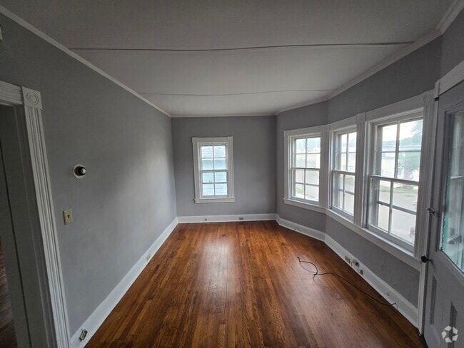 Building Photo - 221 Scottwood Ave Unit D Rental