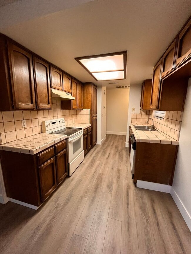 Photo - 1524 Swarthmore Dr