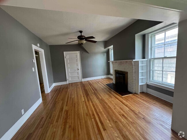 Building Photo - 604 Willis Ave Rental