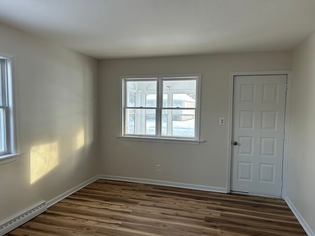 Photo - 1607 Howard St