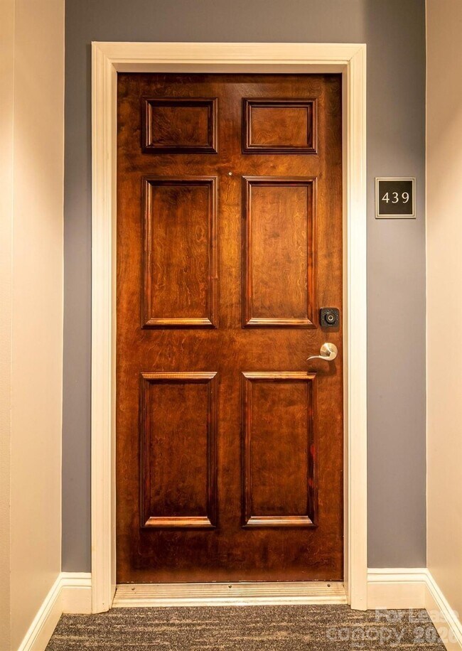 Photo - 300 W 5th St Unit 439