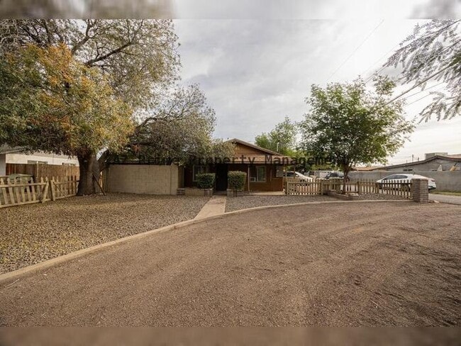 Photo - 7513 N 61st Ave