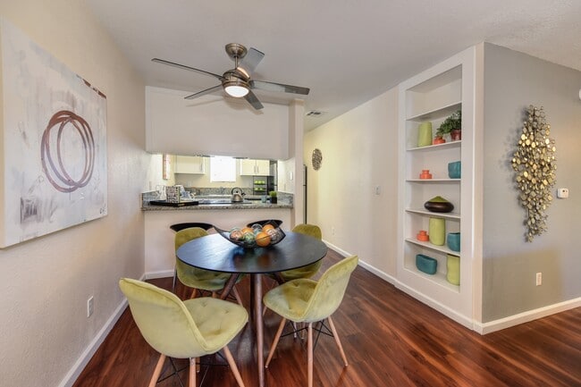 Monte Bello Apartments
