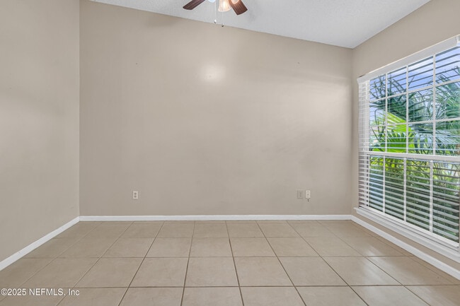 Photo - 2409 Cool Springs Dr S