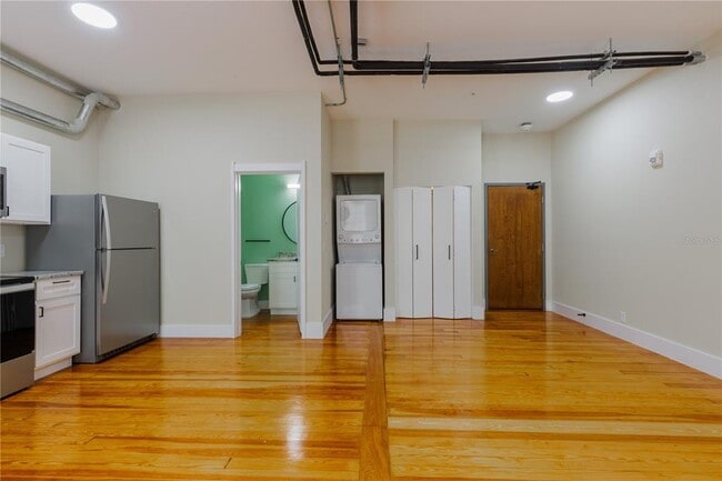 Photo - 306 W Wisconsin Ave Unit 302