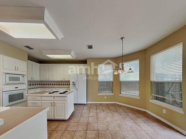 Photo - 901 Muirfield Rd