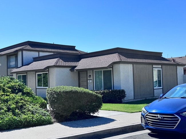 Building Photo - 3 Bedroom Home with Private Patio and Garage in Canyon Park Community