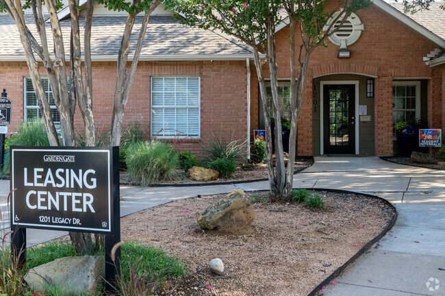 Leasing Office