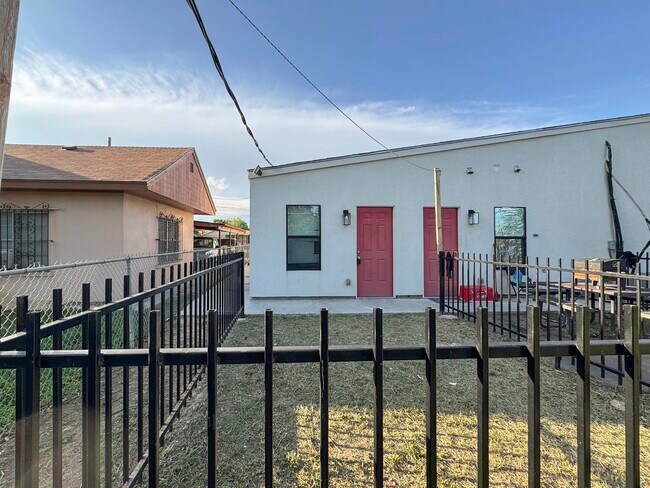 Photo - 1613 Lafayette St Unidad E
