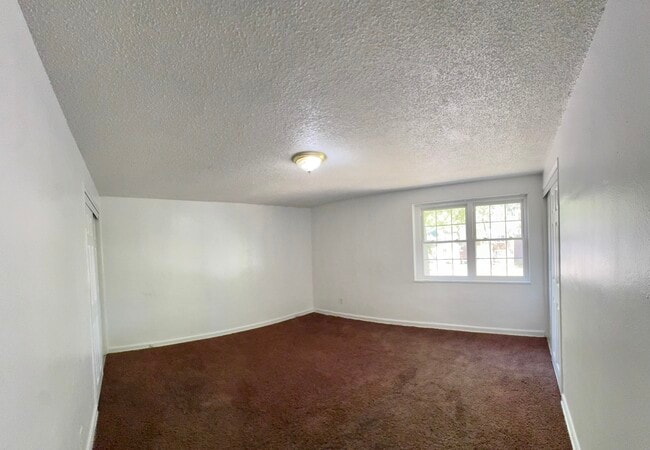 Photo - 928 N Prairie Ave