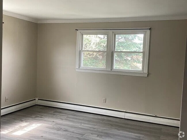 Building Photo - 152 Dalton St Unit 2nd flr Rental