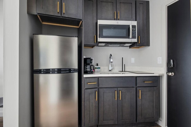 Photo - 133-3 Wickham Ave Unit ID1056802P