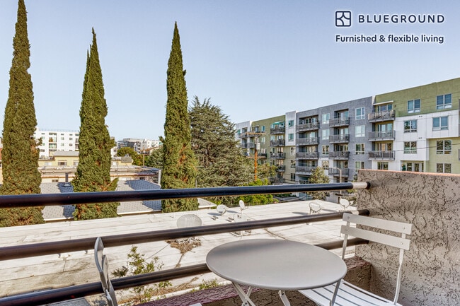 Photo - 11251 Morrison St Unidad FL3-ID591