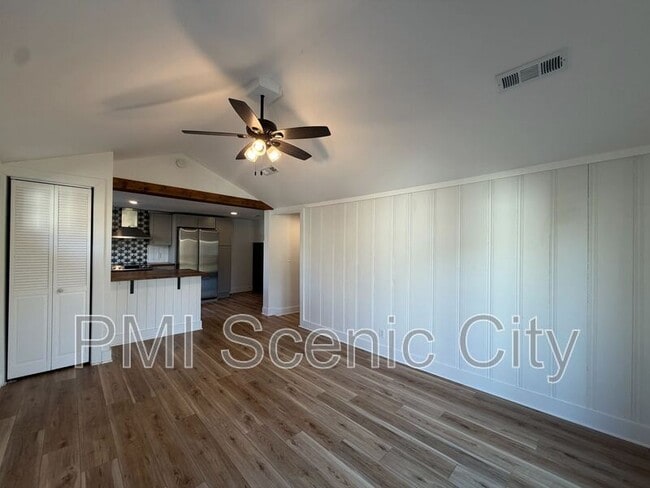 Photo - 607 Franklin St