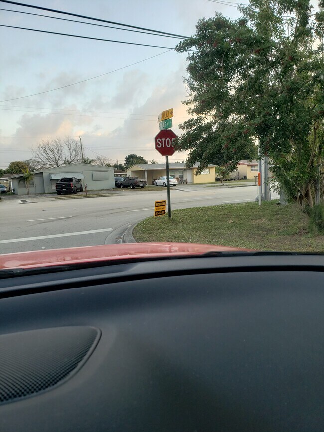 Photo - 319 Kenilworth Blvd