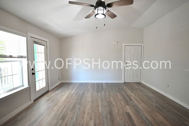 Photo - Charming 1-Bedroom Condo in Prime Destin L...