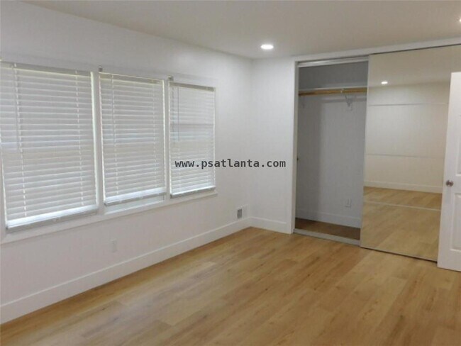 Photo - 2789 Narron Ct SW