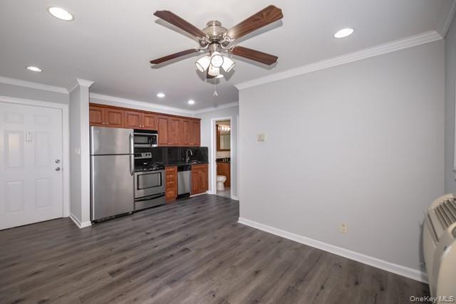 Photo - 387 Great East Neck Rd Unit 387C