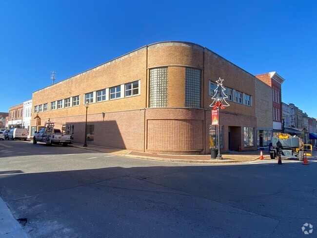 Building Photo - 203 N Main St Unit 2E Rental