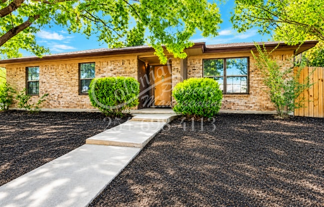 Building Photo - AVAILABLE MID MAY; APPLY TODAY ON OUR WEBSITE!!!