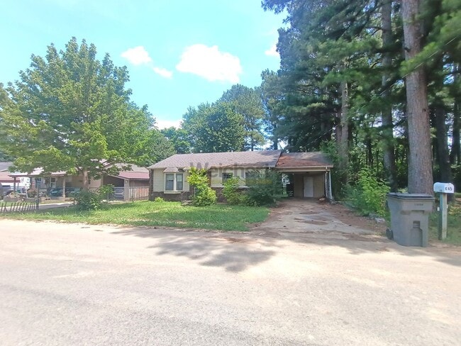 Building Photo - Cozy 2Bed/2Bath House