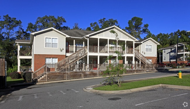 Photo - Lexington Woods Apartments