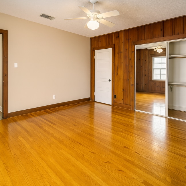 Photo - 110 E 30th St