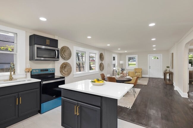 Photo - Avondale Gem!! - 3 Bed/2 Bath