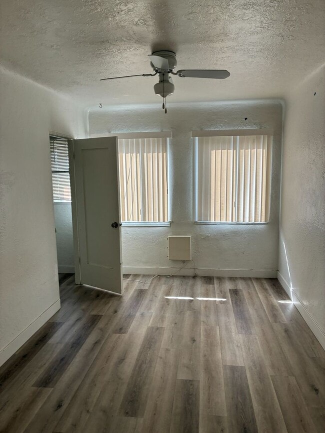 2472 Chestnut Ave Unit 2474