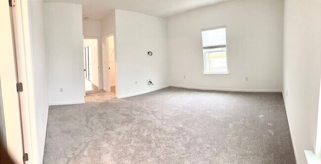 Photo - 3511 NE 38th Ln