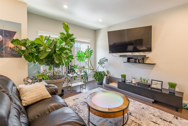 Photo - 15040 New Amsterdam Ln