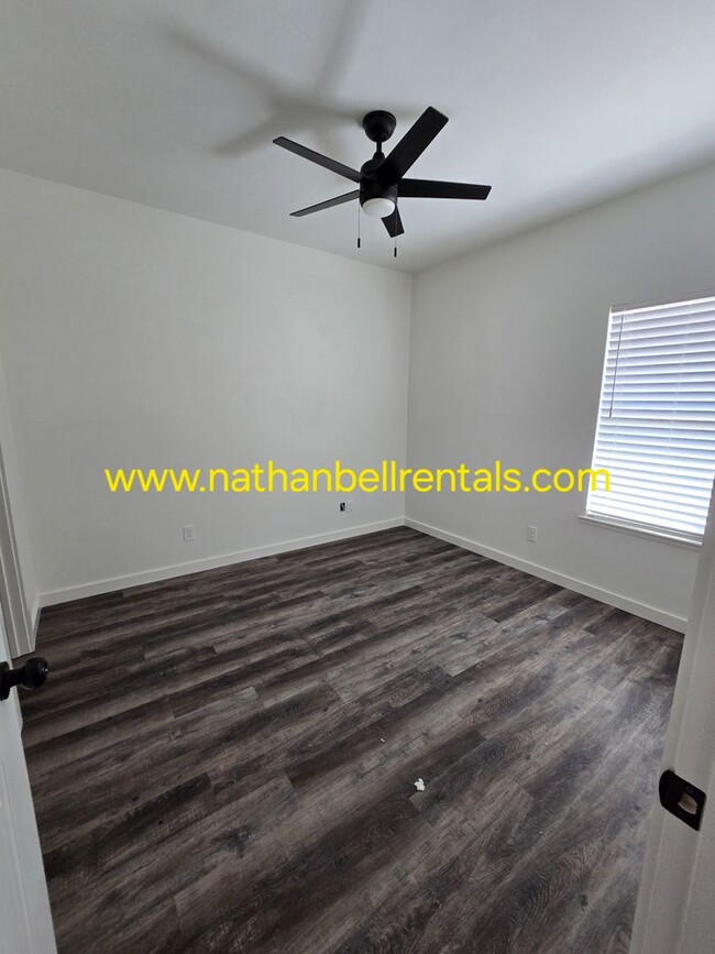 Photo - 269 Chisholm Trail Unit 269