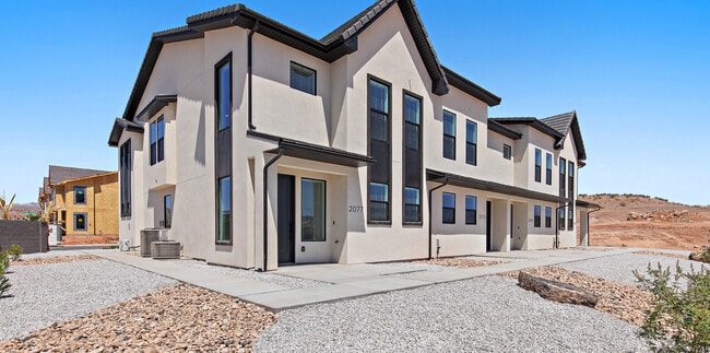 Building Photo - 1082 W Albertine Ln