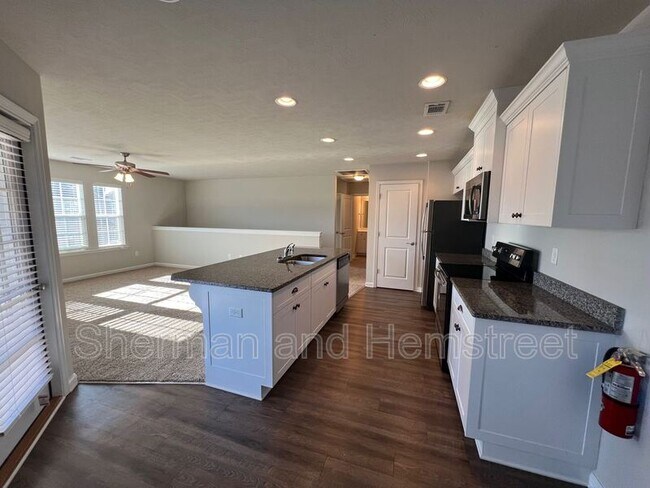 Photo - 647 Dobhill Ln Unit 647