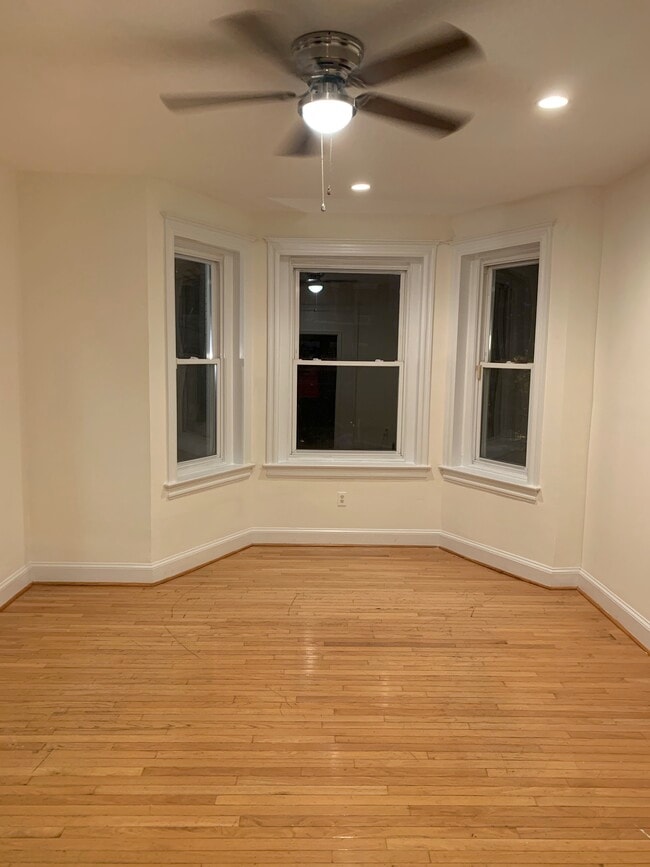 Sala de estar_2 - 135 Adams St NW