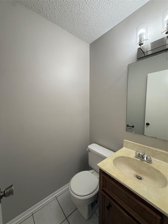 Photo - 7001 Winedale Dr