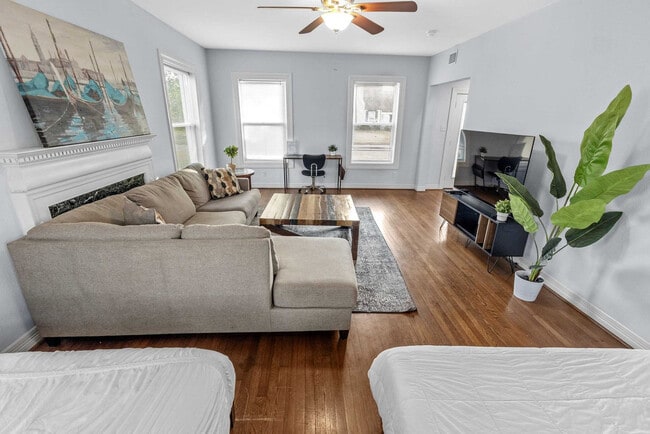 Photo - 3321 Charleston St Unit ID1257738P