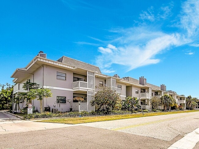 Photo - 4405 W Fair Oaks Ave Unit Apartment 18