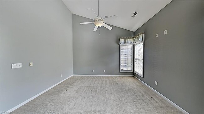 Photo - 5990 Fox Point Cir