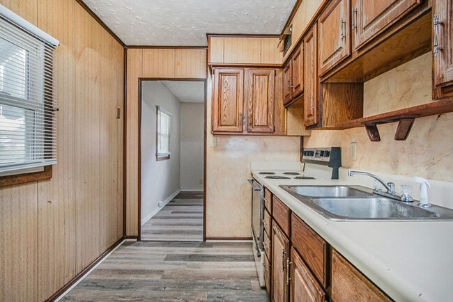 Photo - Three bedroom south side retreat